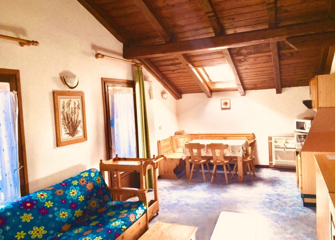Casa Martini Apartment Mezzana  Exterior photo