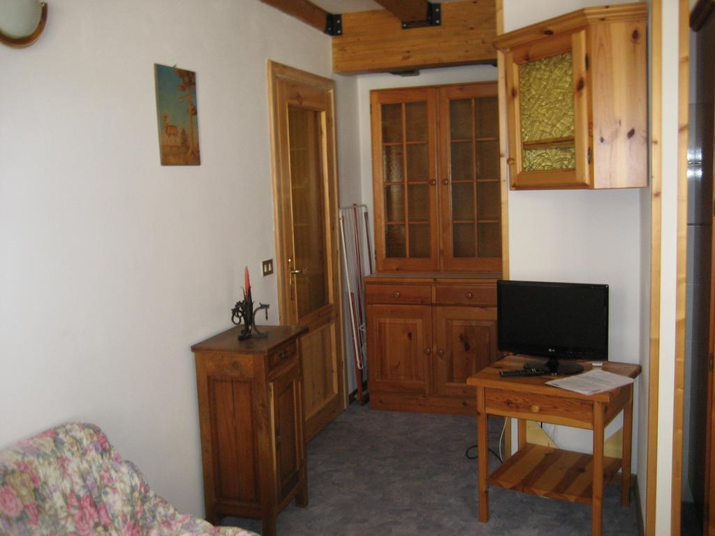 Casa Martini Apartment Mezzana  Exterior photo